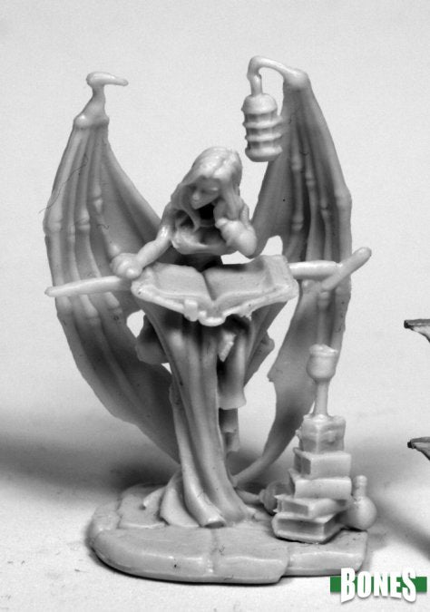 Reaper Bones 77491 - Sophie the Sage